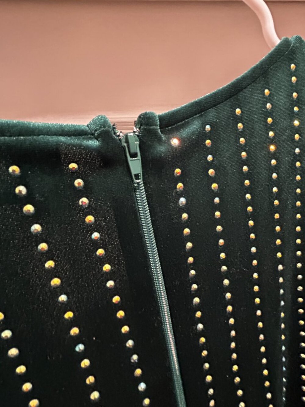 Windsor Emerald Velvet Gold-Studded Dress - L - Picture 3 of 4